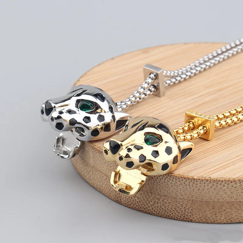 Europe America Designer Luxury Sweater Chain Men Women Lady Black Enamel Spots Leopard Pendant Long Thick Necklace