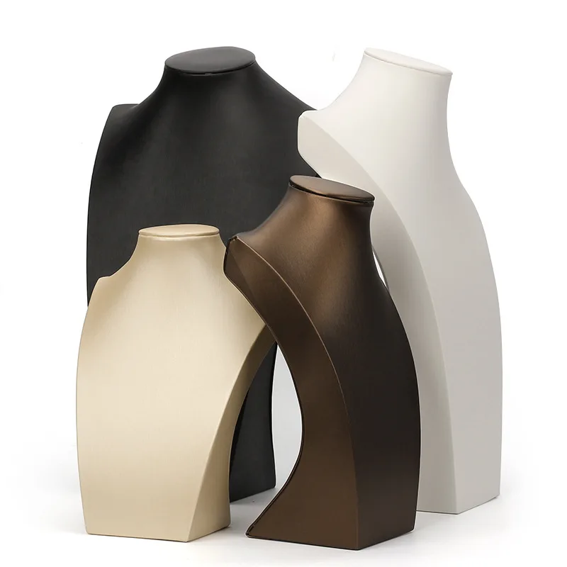 القلائد الجلدية حامل كبير فاخر قلادة تخزين حامل المعارض عداد قلادة عرض الرف لوازم عرض المجوهرات