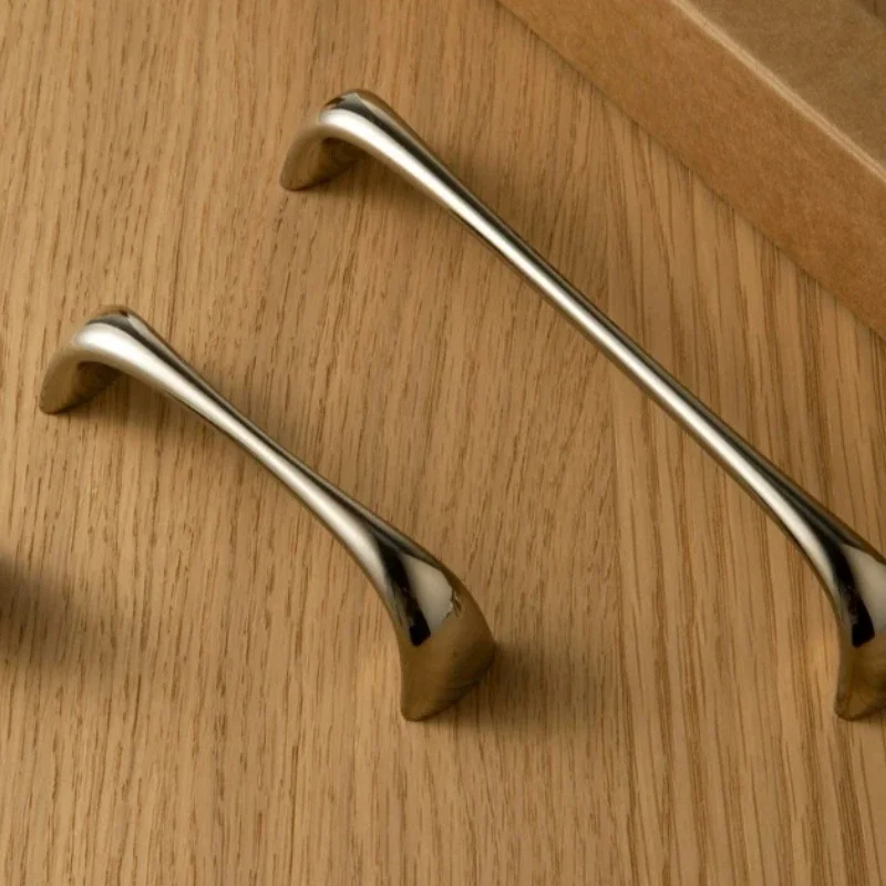 Modern Furniture Pulls Solid Brass Kitchen Cabinet Handles Creative Design Wardrobe Cabinet Knob and Pulls for Kitchen Hardware