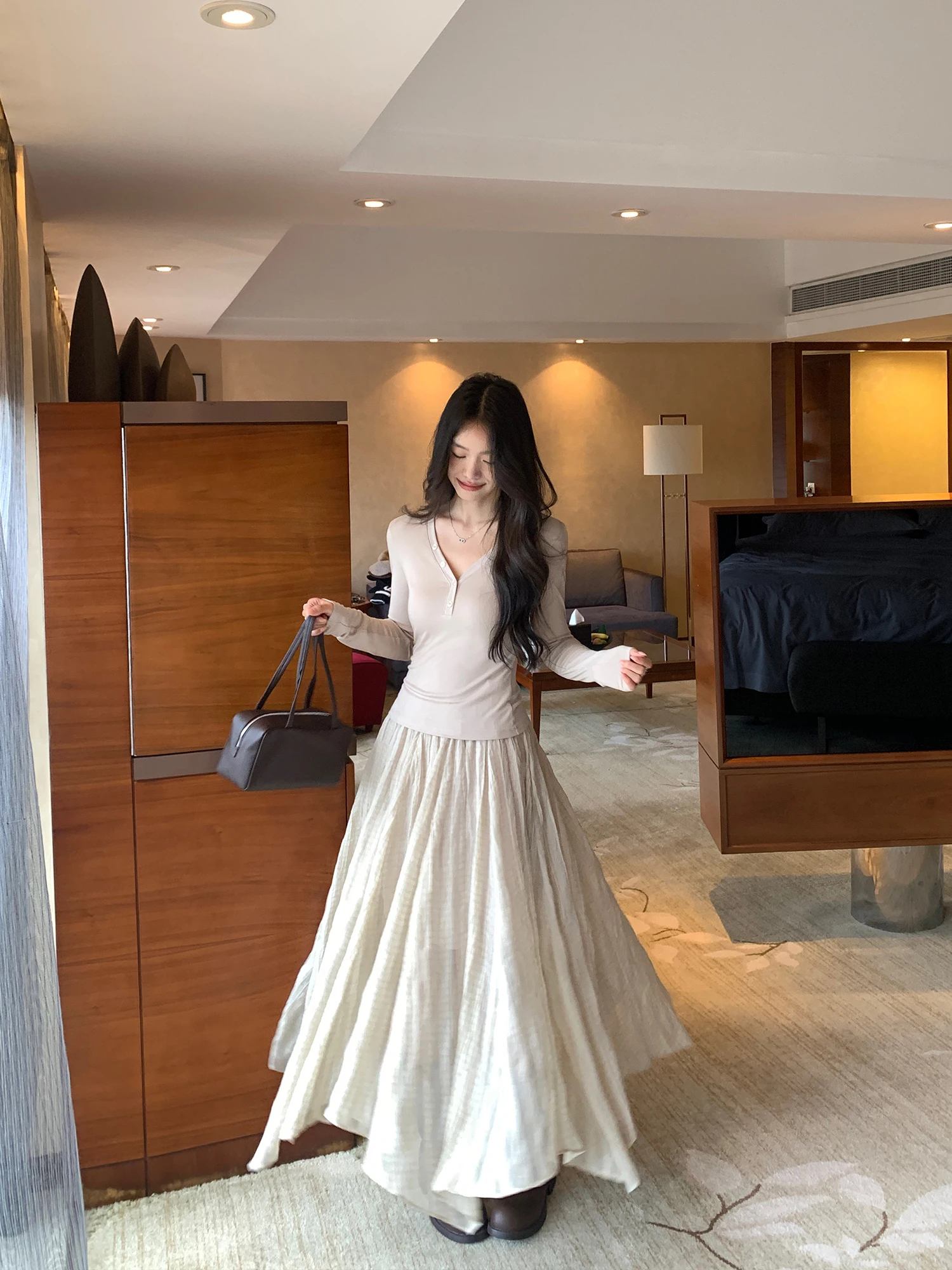 Pusuemde High Frequency Matching Irregular Texture Folded Women's Elastic Waist Long A-Line Umbrella Skirt Polyester Fiber