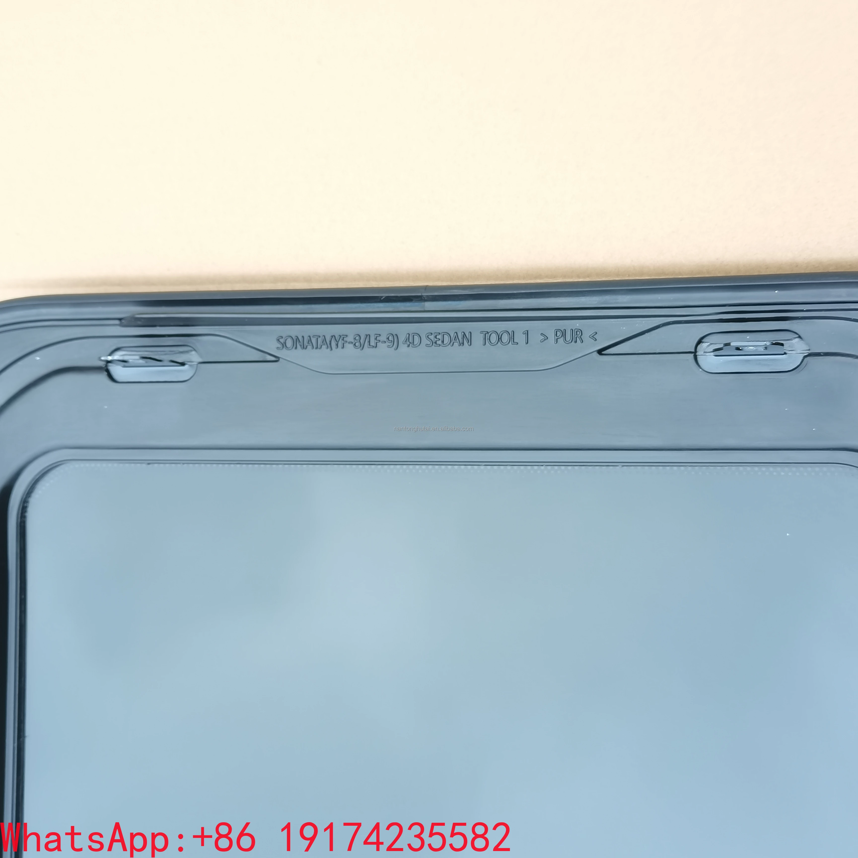 

Low Price Original Quality OEM Auto Spare Parts Sunroof Glass for HYUNDAI Sonata 2010