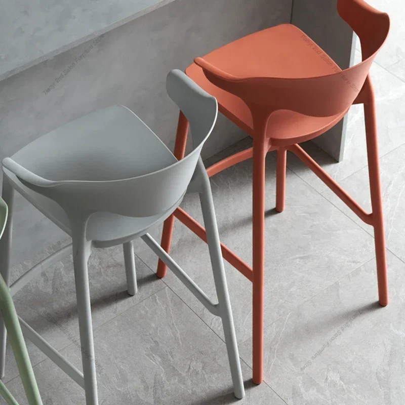 Рисунок 2 - Современные удобные барные стулья в японском стиле