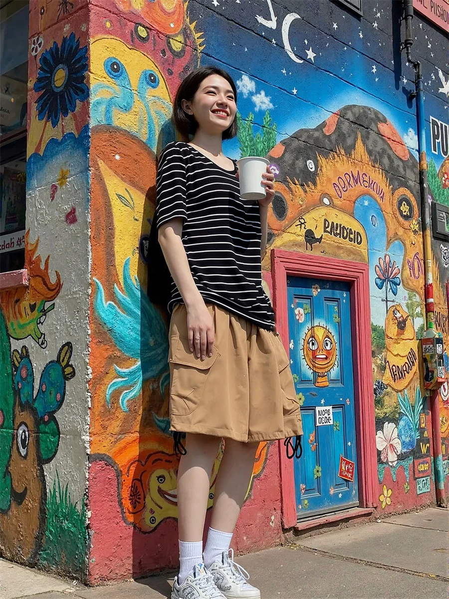 شورت نسائي واسع الساق متعدد الجيوب Y2K من قماش الدنيم Harajuku Gyaru ممزق منخفض الارتفاع بقصة ضيقة أزرق محب عصري جان كلوبوير