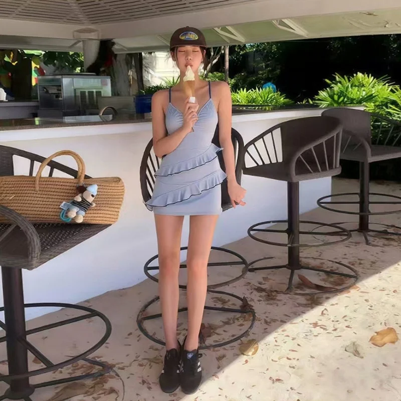 

Новый женский слитный купальник-юбка 2025 года: стиль Pure Desire, скрывающий живот, стройнящий, сексуальный, повседневный, с V-образным вырезом, без рукавов