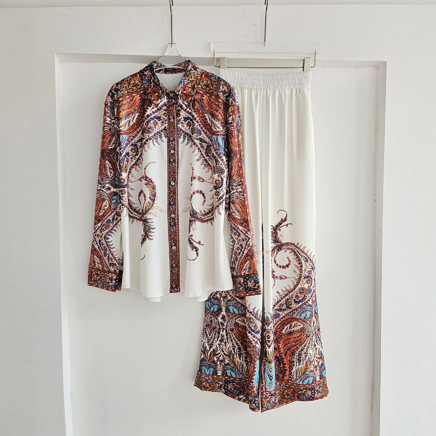 

Baroque French High Quality Silk Satin Simulation Long Sleeve Printed Pant Sets Vintage Style Two Piece Casual Suit for Women