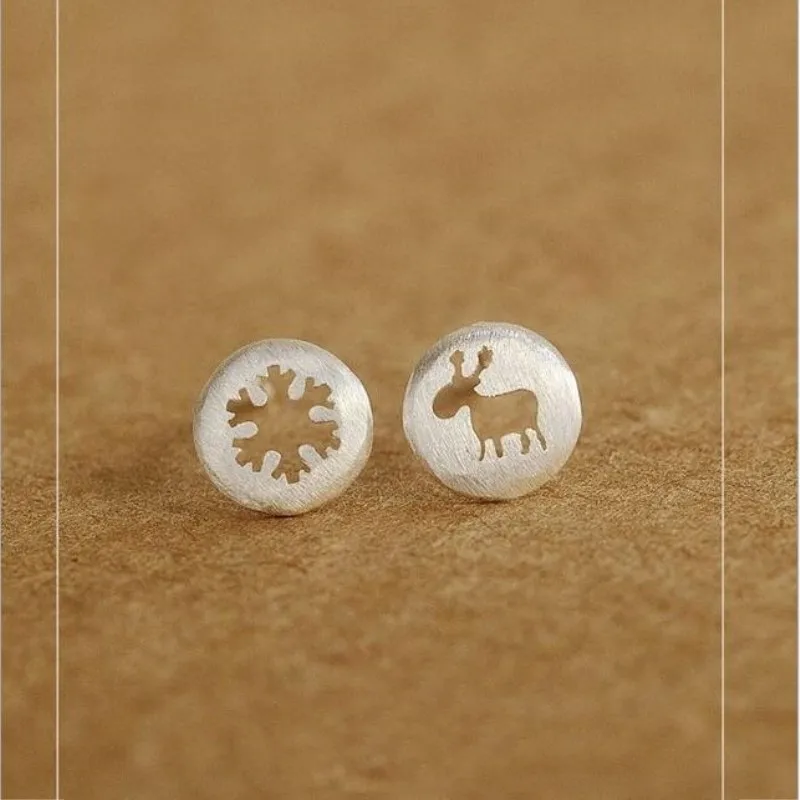 New Fashion Jewelry Cute Animal 925 Sterling Silver Asymmetric Deer And Snowflake Hollow Christmas Gift Stud Earrings  E272
