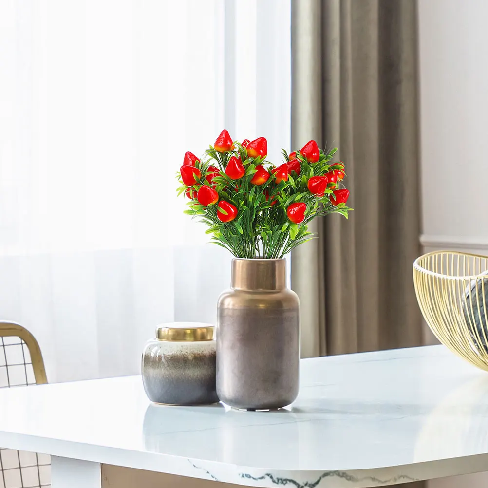 

6 шт. искусственные клубничные цветочные букеты, реалистичные искусственные клубничные декоративные растения для дома, центральные элементы для свадебной вечеринки