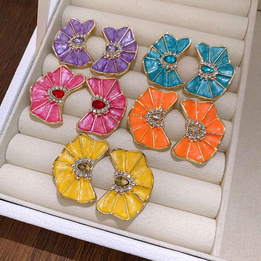 Rhinestone Oil Dripping Ruffled Flower Stud Earrings Vacation Style Sweet Elegant Earrings Light Luxury High Grade Jewelry