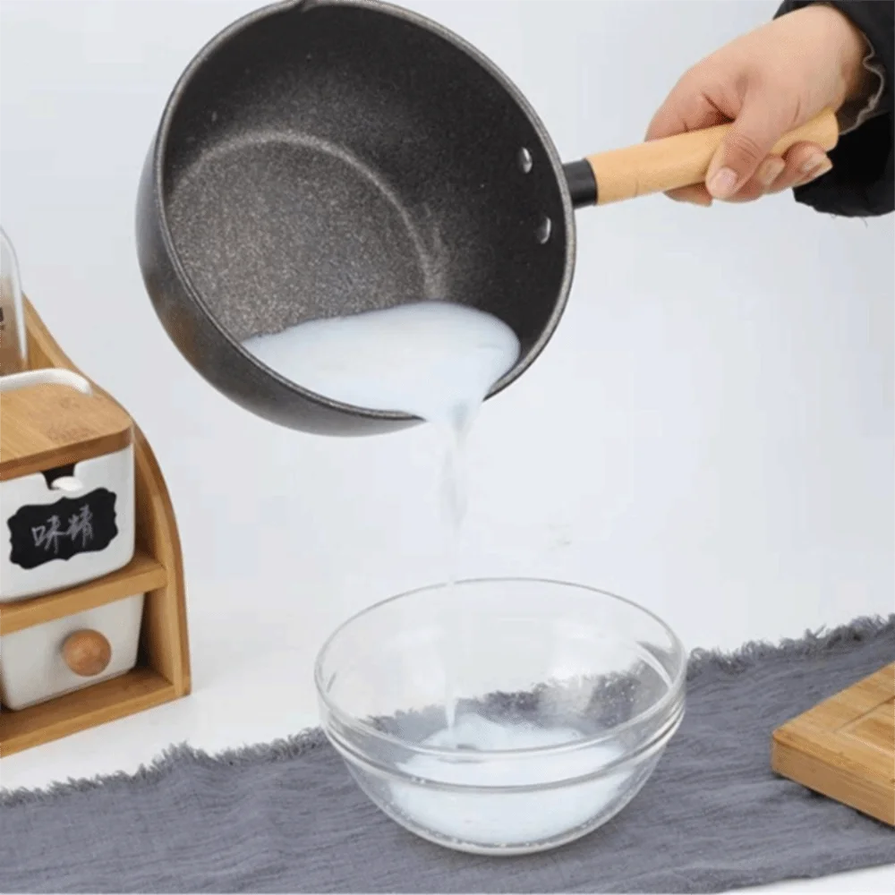 Olla para estofado con mango de madera, cacerola de estilo japonés, diseño de desviación antiadherente, olla para leche, tapa de vidrio, olla de cocina ligera para gachas