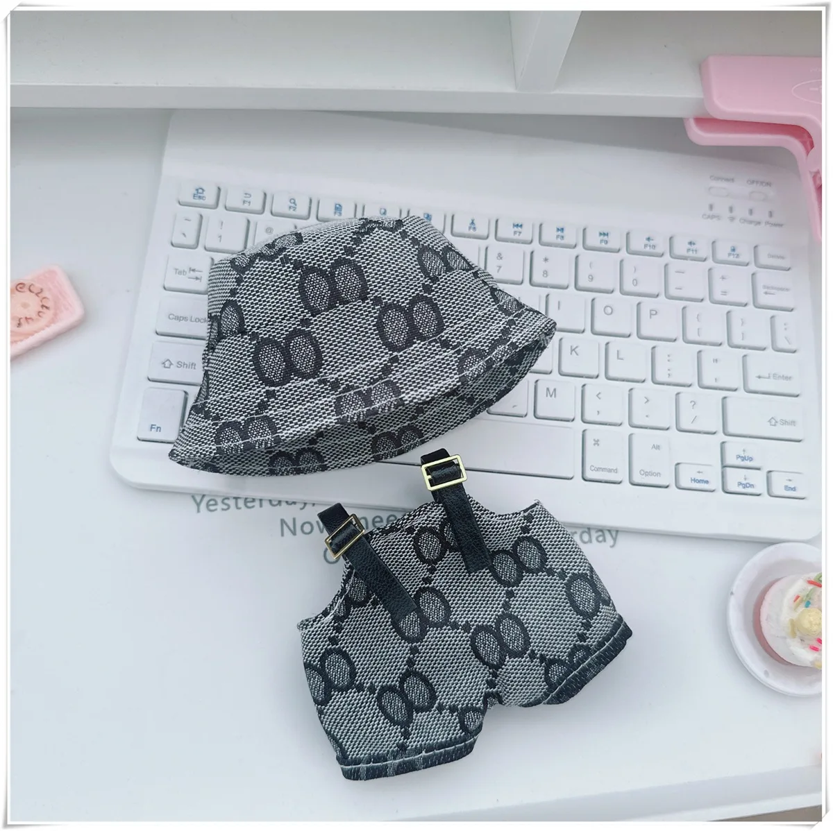 Ropa de bebé Labubu de 12. a generación, 17cm, accesorios de traje de fiesta Labubu, pantalones de fondo triangular