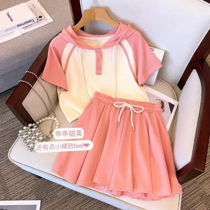 

Girls Teenager Suit Short-sleeved Hooded Top strappy Pleated Skirt Sportswear Two-piece Set Outer Casual Outfit Children's Sets