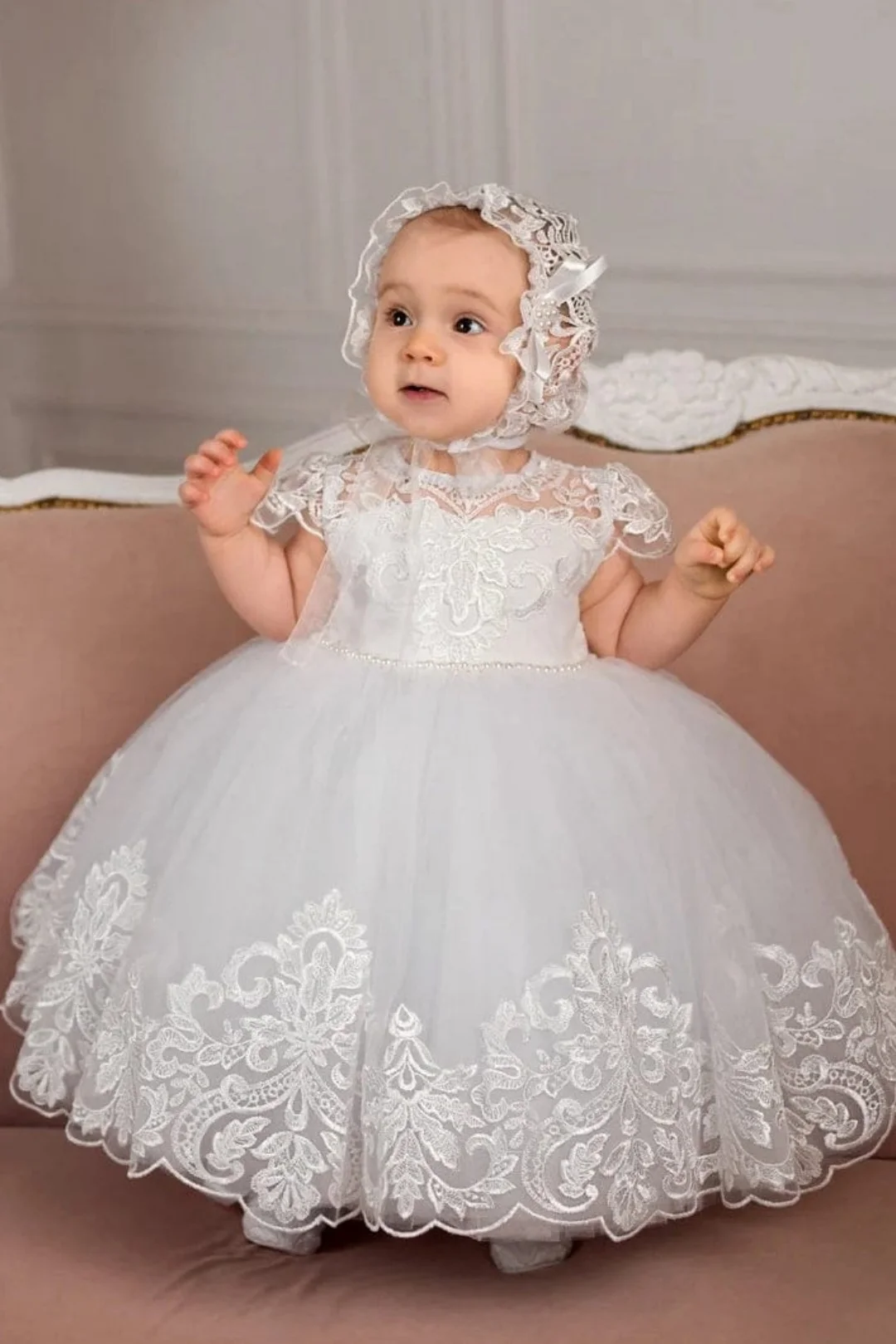 abito-da-bambina-in-pizzo-bianco-con-applicazioni-fiocchi-e-perle-per-battesimo-prima-comunione-feste-di-compleanno-occasioni-speciali