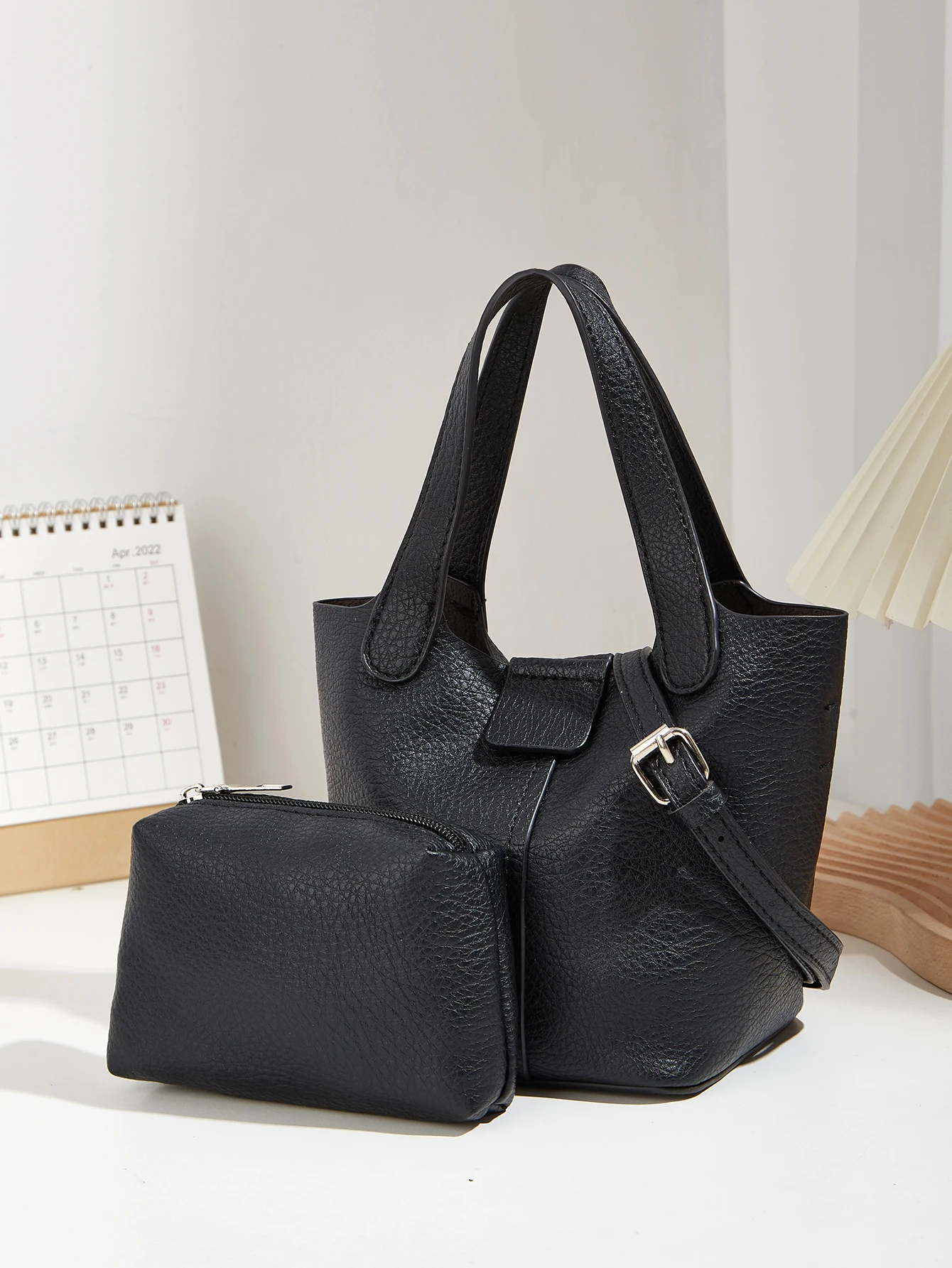 

2-Piece Set New Style Fashion Women's Versatile Bucket Bag with Shoulder Strap for Crossbody Wear