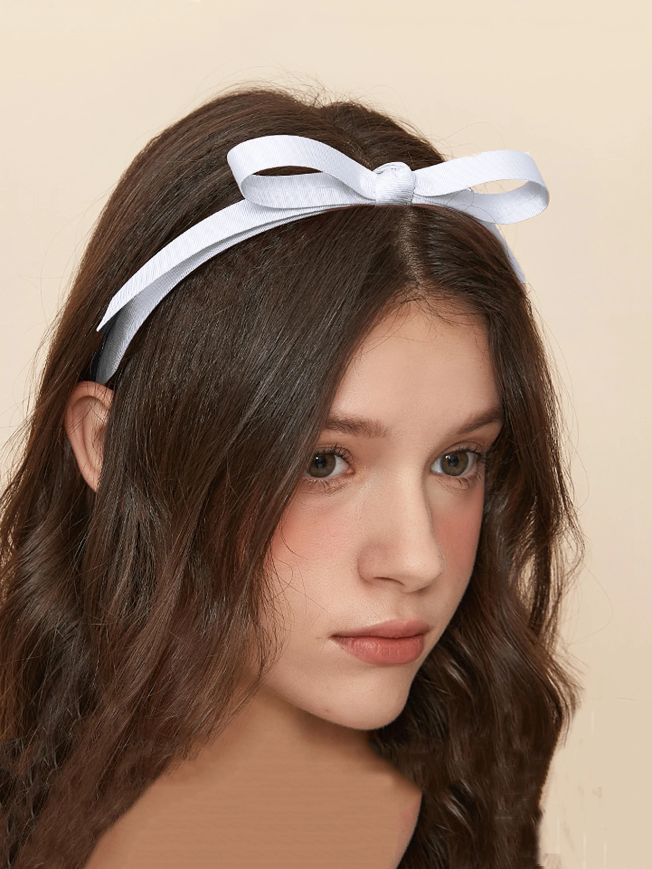 Fascia per capelli con fiocco in tinta unita per donna Copricapo per ragazze Anello per capelli in tessuto di alta qualità Fascia per capelli alla moda Accessori per capelli con castone femminile