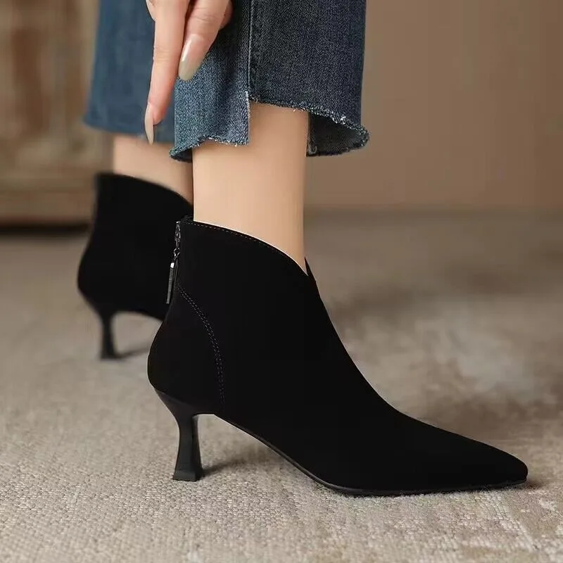 

Designer Vintage Pointed Toe Women Ankle Boots Fashion Elegant Back Zippers Short Booties Autumn Winter Concise High Heels Shoes