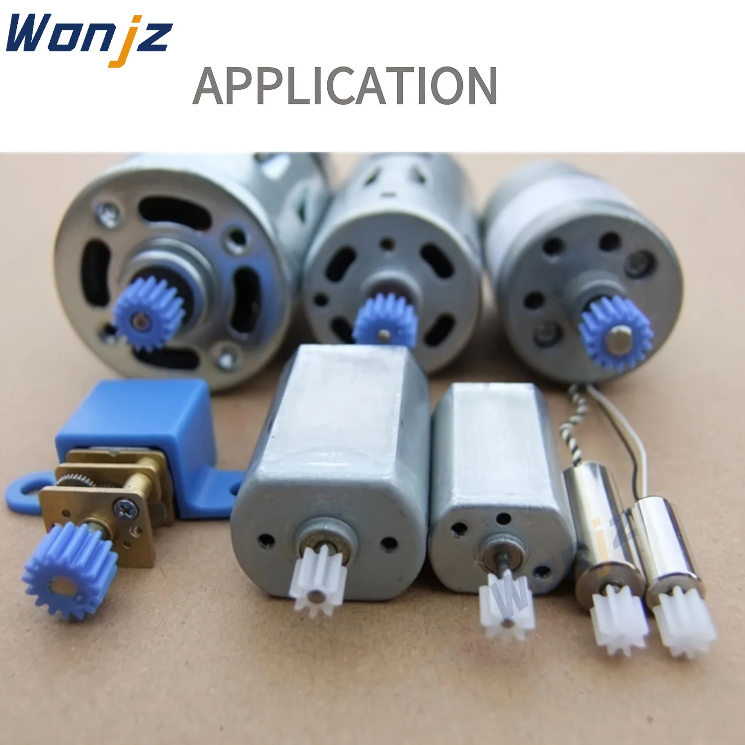 26-Piece Plastic Spur and Worm Gear Kit - Various Sized Gears for DIY Robots, Airplanes, and Car Models