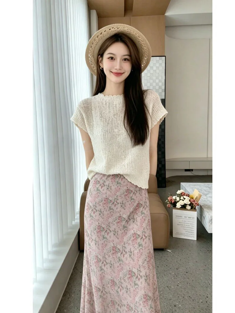 Casual Floral Lace Short Sleeve T-Shirt And High Waist Skirt Two Piece Set Women's Summer Texture Feel Half Length Skirt