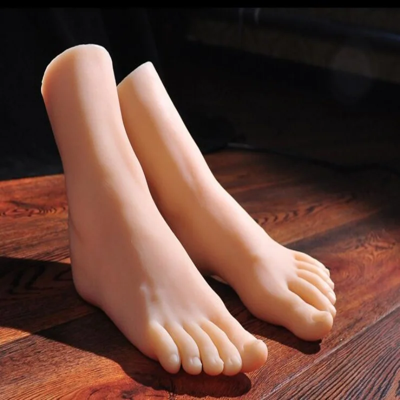 Silicone Female Foot Mannequin, Skin Texture Simulation Feet, Shoes Display, Fetish Toy, Shoot Props, Positioning Right, E023