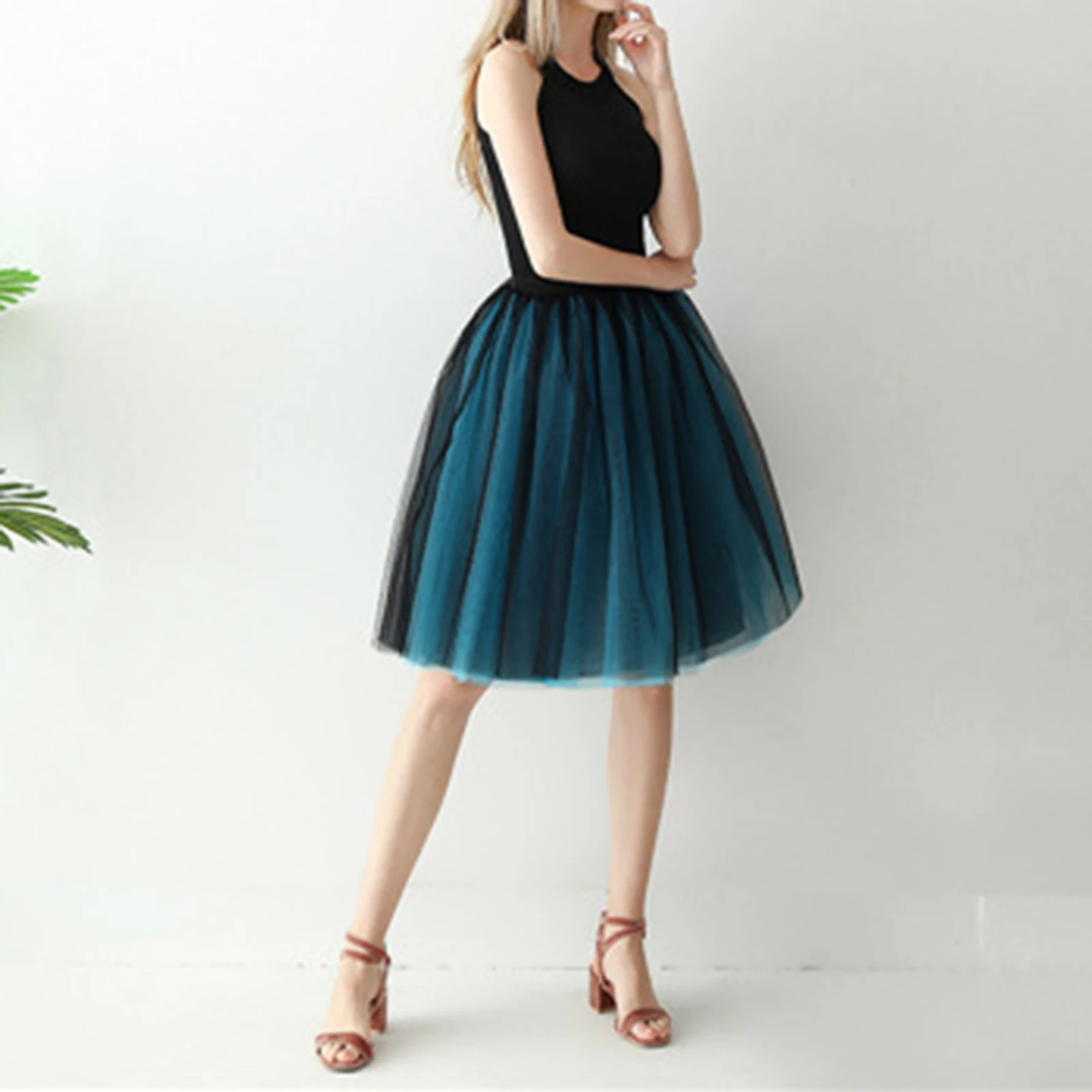 Women's Puffy Ballet Skirt Tutu Skirt Two Color Patchwork Pleated Skirt 7 Layer Fashionable Mesh Half Length Skirt