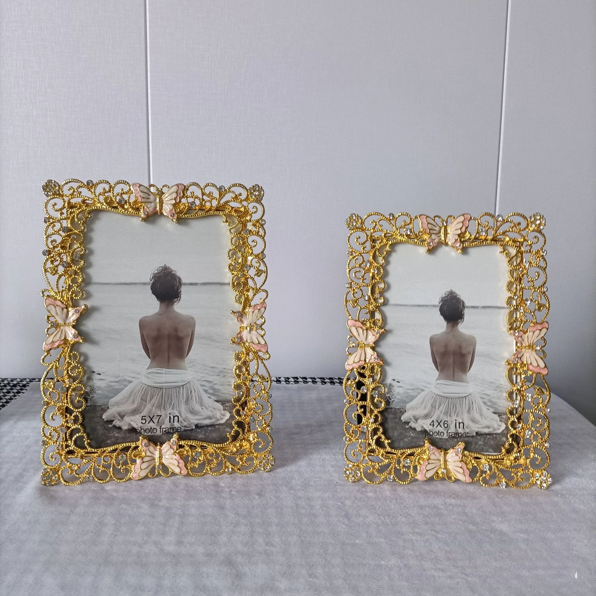 European Creative  Butterfly Gold Metal Photo Frame Tabletop Decoration