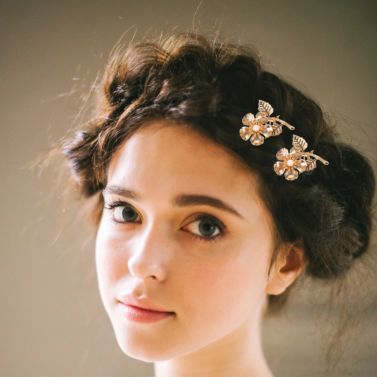 

2Pcs Metal Hair Comb Vintage Bride Wedding Hairstyle Accessories Floral Decorative Hair Clip for Bridesmaids Party Prom Formal