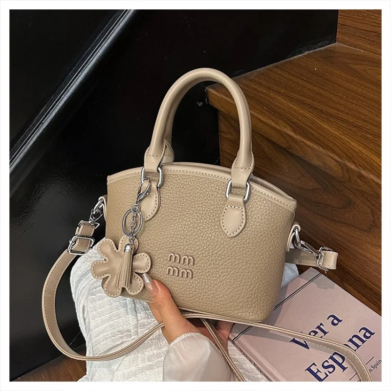 

Women's Tote Bag In Genuine Leather, Elegant And Practical Design For Work Or Travel, Luxury Brand Inspiration