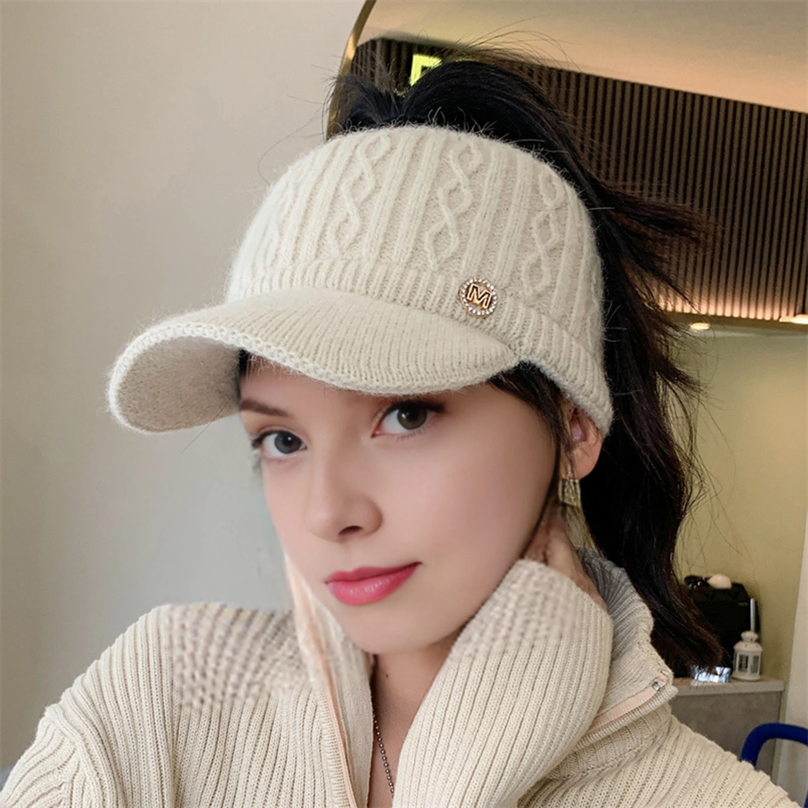 

Warm Women Hat Stylish Women's Autumn Winter Knitted Baseball Hat with Extended Brim for Outdoor Sports Golf Warm Rabbit Knit