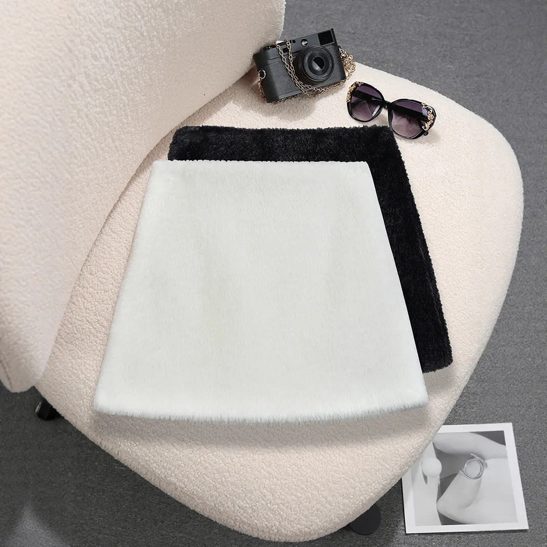 

Soft Plush Waxy Hip Skirt Women 2026 New High Waist Anti-light Mini Skirt