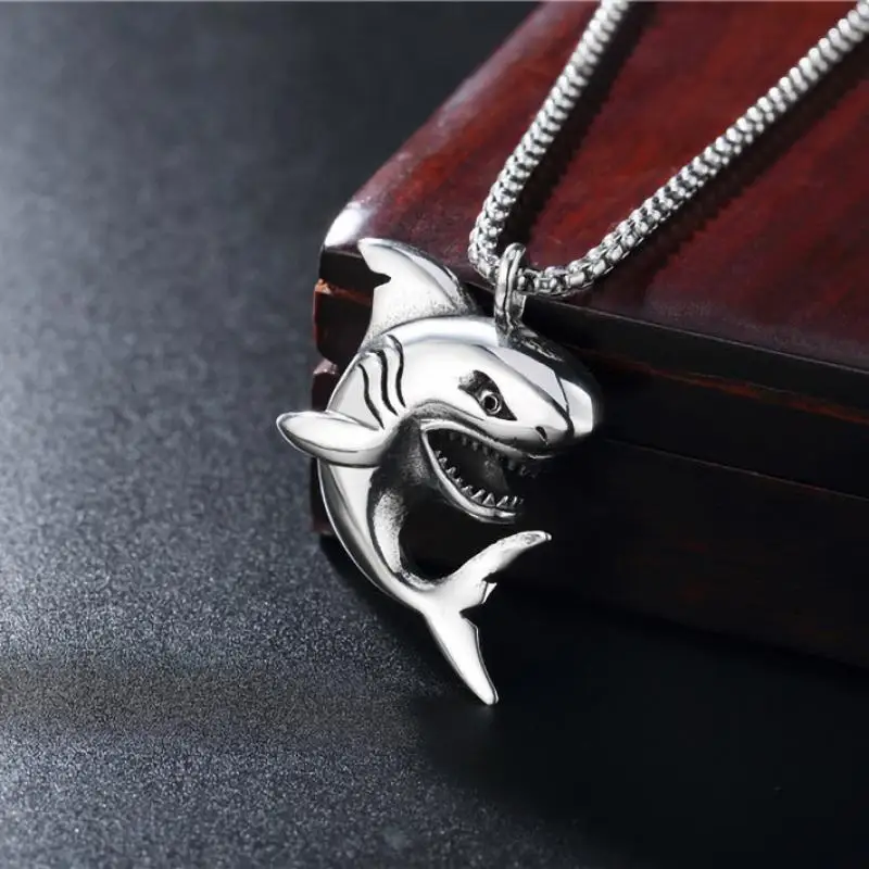 Fashionable Ferocious Shark Animal Pendant Necklace Men\'s Hip-Hop Rock Trend Personalized Jewelry Gift