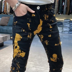 2024 Black Gold Contrast Personalized Graffiti Jeans Slim Elastic Jean Fashion Hip Hop Jean Men Punk Motorcycle Pants Jean Homme