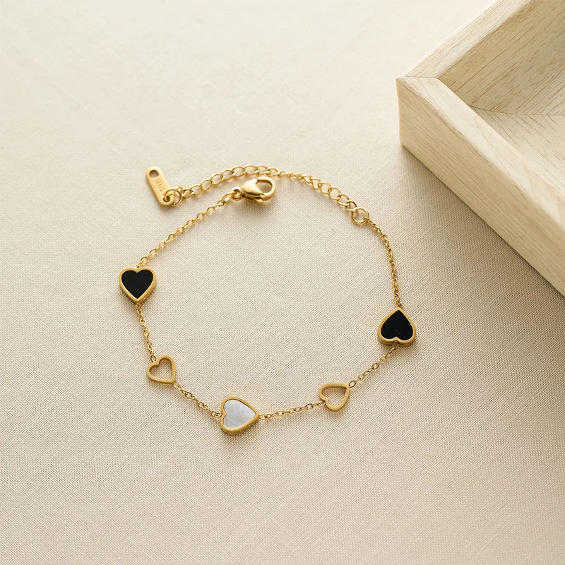 Edelstahl-Armband mit 5-Blatt-Kleeblatt-Anhänger für Damen, modisches, hohles Handketten-Armband, Schmuck, Partygeschenk – Detail 2