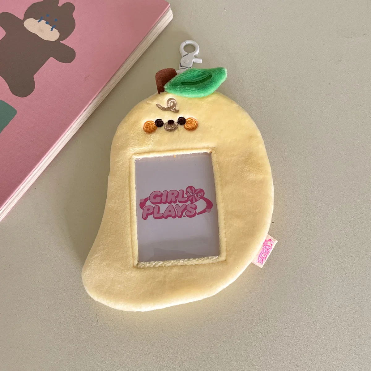 Porte-carte photo Kpop en peluche douce, série de fruits de dessin animé Kawaii, porte-carte photo, sac pendentif, école, papeterie, 3 pouces