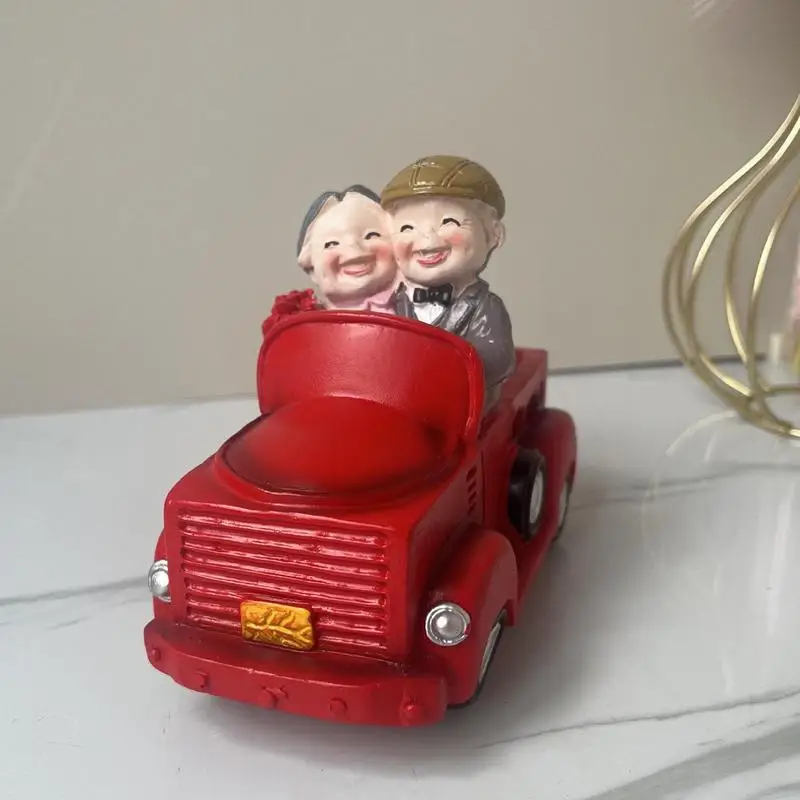 

Elderly Couple Cake Topper Resin Garden Decorations Statues Wedding Statues Elderly Couples Ornaments Hand-Painted Figures