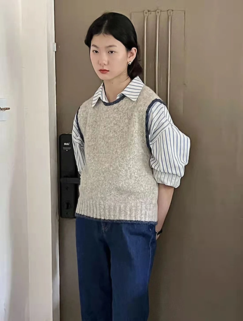 

2025 Korean Clashing Color Sweater Vest Women Sleeveless Gray Knitted Waistcoat Knitwear Streetwear Tops