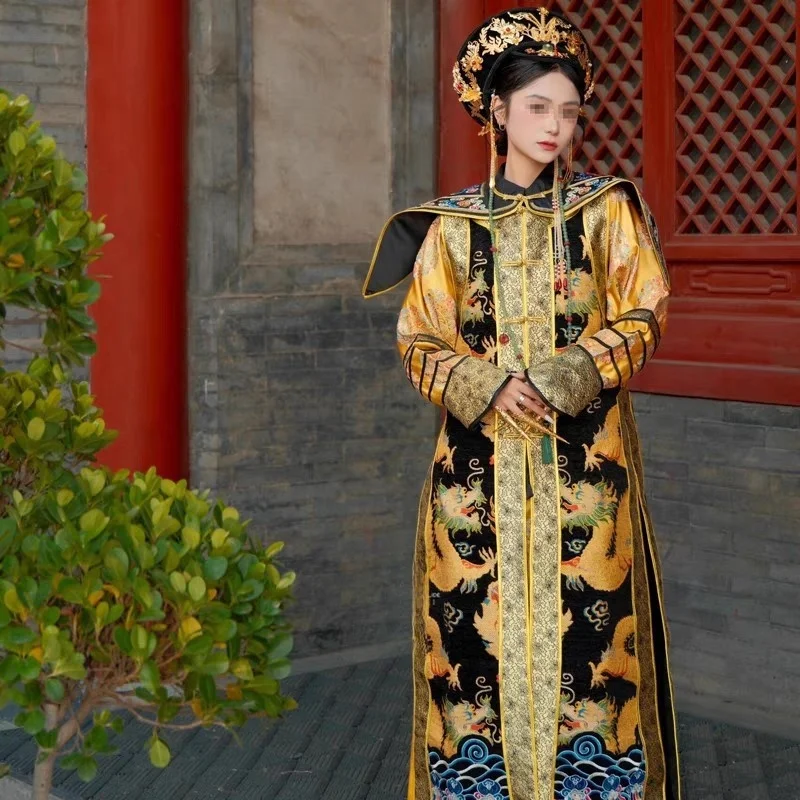 Viajar para disparar ropa cine y televisión vestido antiguo tradicional magnífico boda