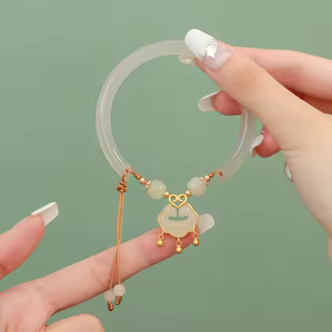 Vintage Light Luxury Imitation Hetian Jade Beaded Charm Bracelet Party Casual Pearl Zircon Fashion Jewelry for Women Gifts