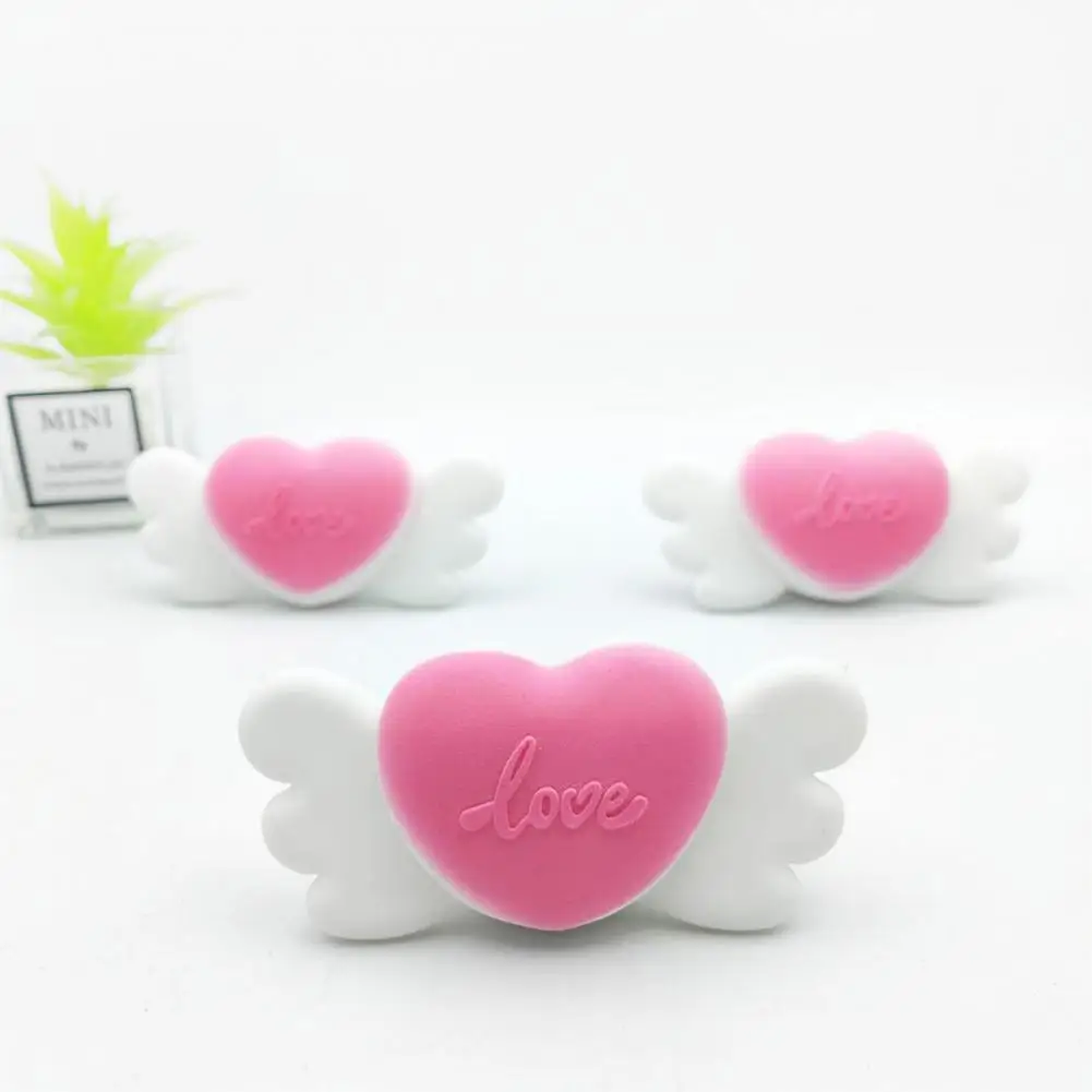 Love Wing Shape Toy Compact Stress Toy Cute Cartoon Heart Wing Shape Pinch Toy for Kids Adults Anti Stress Finger for Comfort