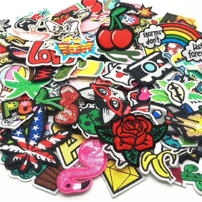 30PCS/lot Embroidery Patches Mixed Random Cartoon Iron On Patches for Clothing Sewing Stickers On Clothes Jeans Summer Style