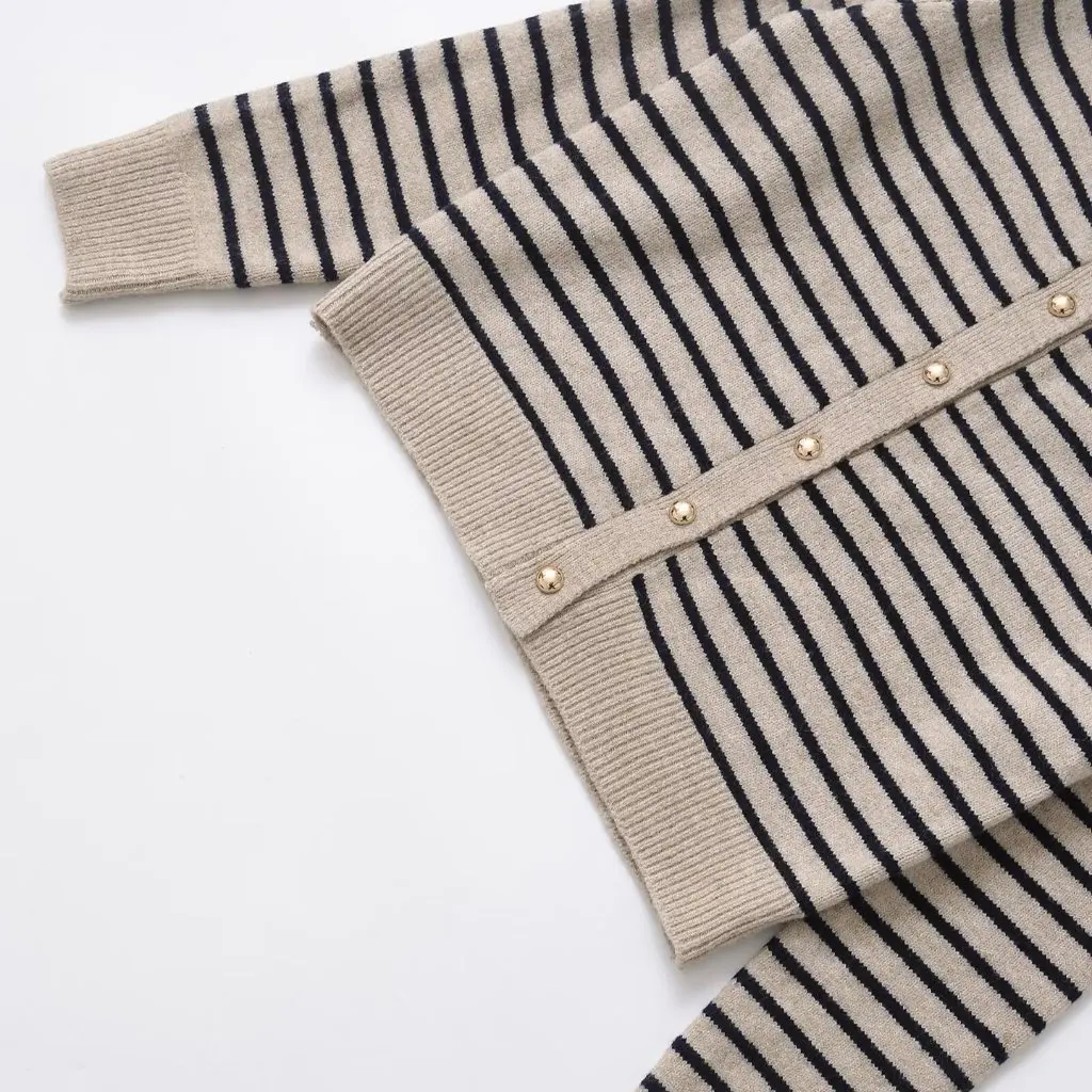 

Весенний женский вязаный кардиган, повседневный полосатый Джокер, модный топ в европейском и американском стиле, оптовая продажа