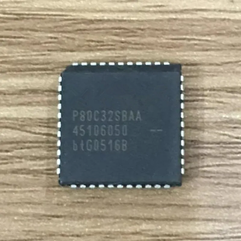 

P80C32UBAA P80C32SBAA P80C32UFAA plcc44 10PCS