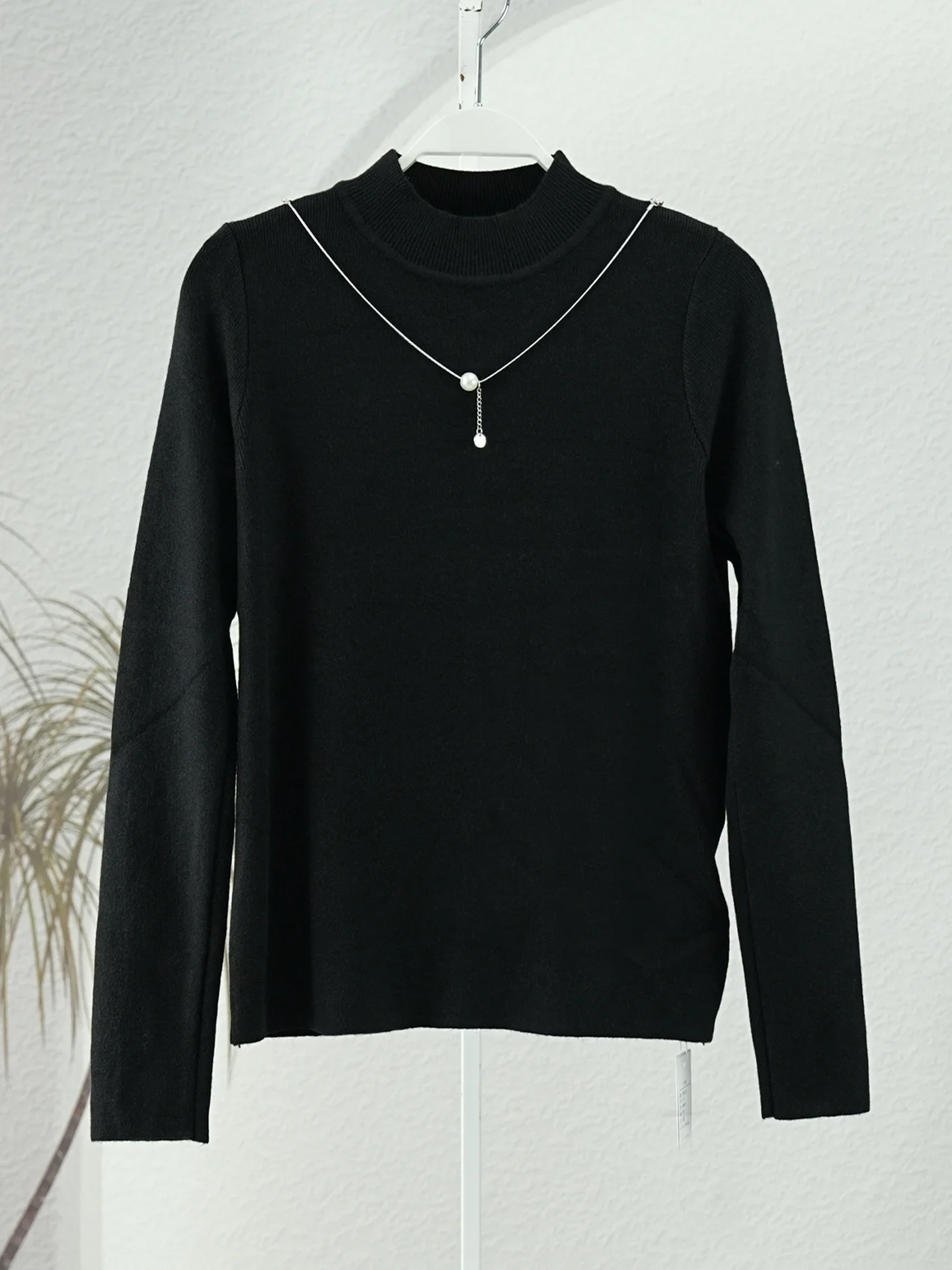 

Warmth And Sle Women's Sweater f High Collar Offbeat Design Comfortable Fit Long Sve Knitwear for Autumn Winter