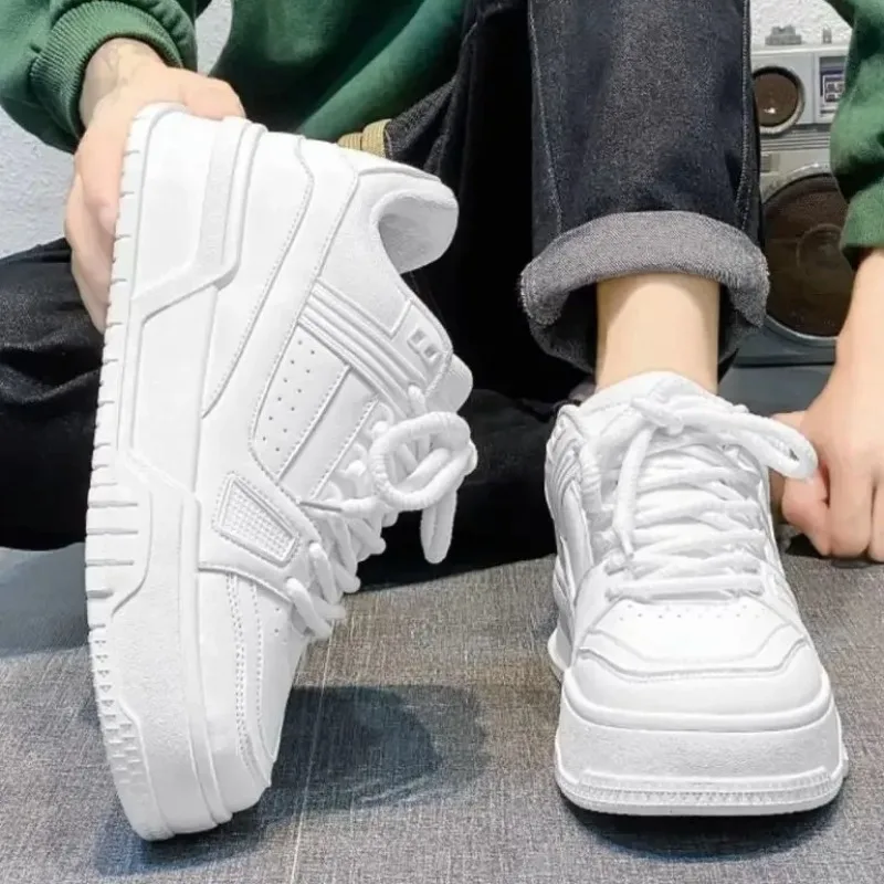 

Luxury Men's Tennis Shoes Fashion Skateboard Shoes High Quality Leather Sneakers Outdoor Training Shoes for Men Casual Footwear