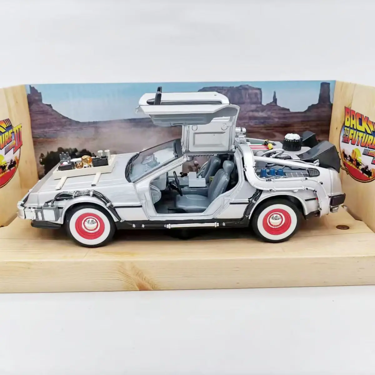 WELLY Alloy 1:24 Back To The Future Time Machine Part 1/2/3 DMC-12