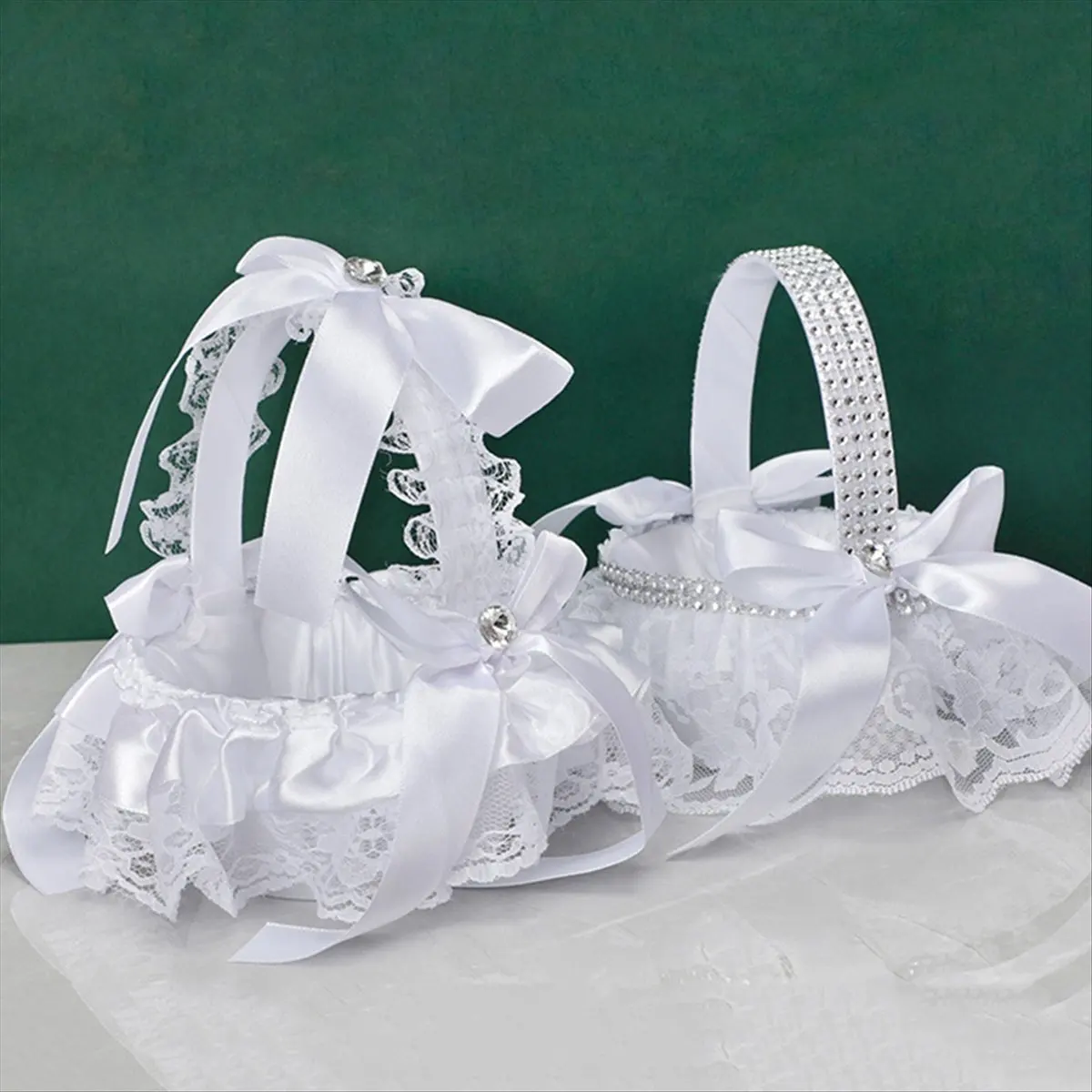 

KSOL 2Pcs White Flower Girls Basket Wedding Basket for Flower Bride/Kids Hand Held Wedding Ceremony Party Decorations,A