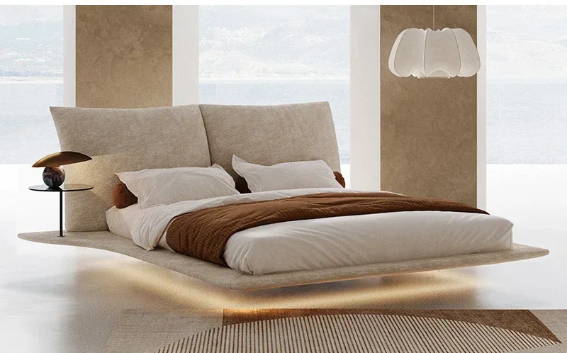 

Light luxury petal suspension bed Italian minimalist modern master bedroom soft bag 1.8m