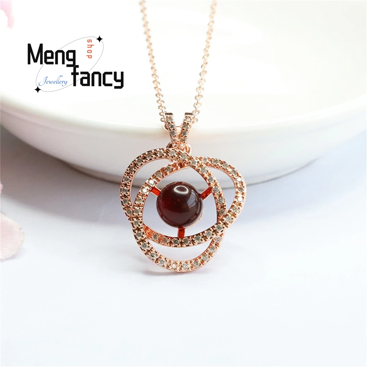 

Natural Amber Water Purification Blood Pur Hollow-out Inlaid Diamond Pendant Simple Generous Personality Fashion Women Jewelry