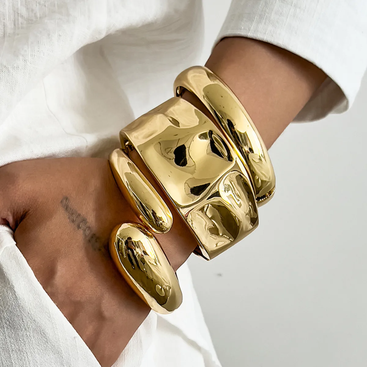 

KunJoe Glossy Geometric Waterdrop Metal Wide Spring Bangle for Women Punk Irregular Chunky Open Cuff Bracelet Minimalist Jewelry