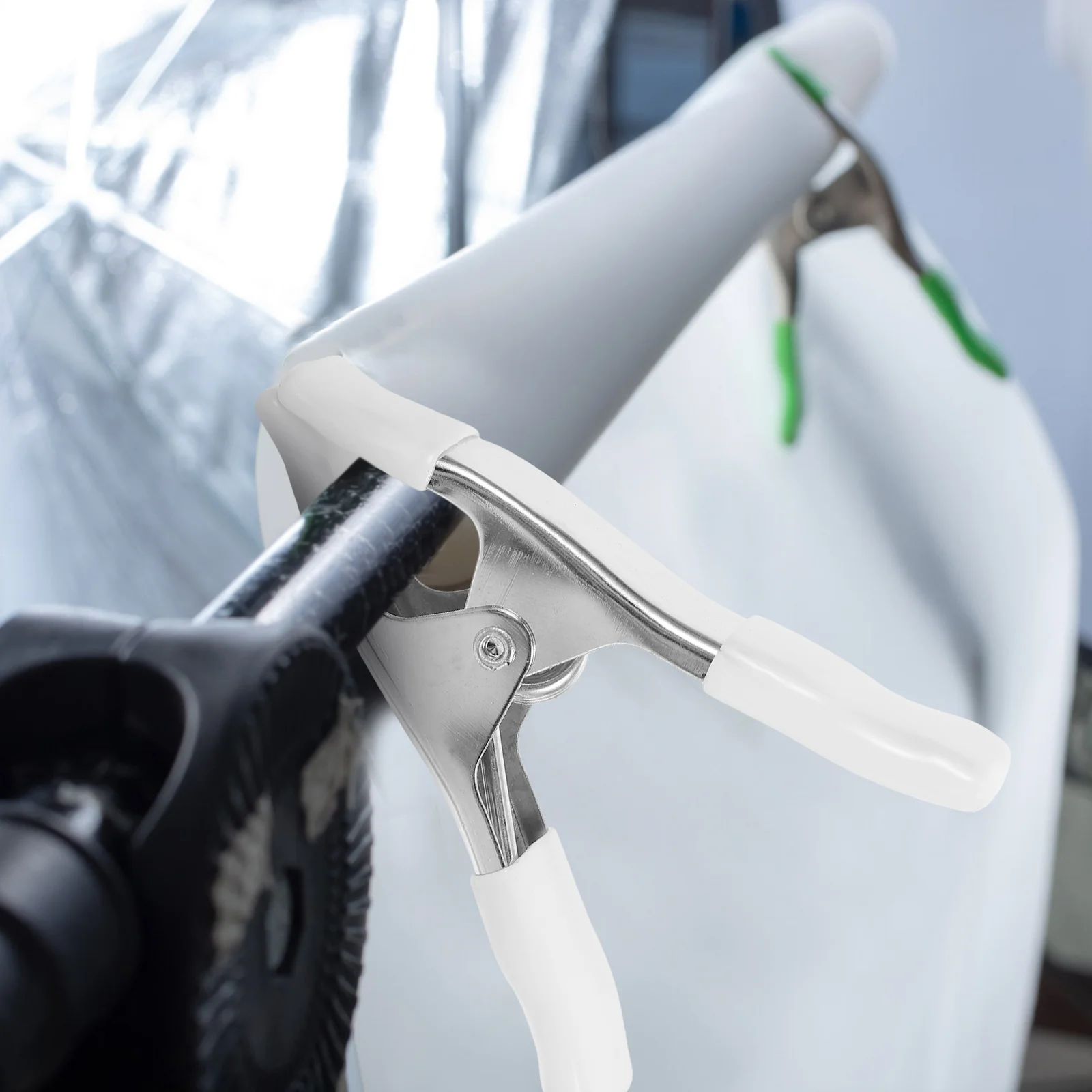 

3Pcs Spring Clamps Heavy Duty Plastic Backdrop Stand Clips Photography Backdrop Clips Clamps for Studio Use Woodworking Clamps,