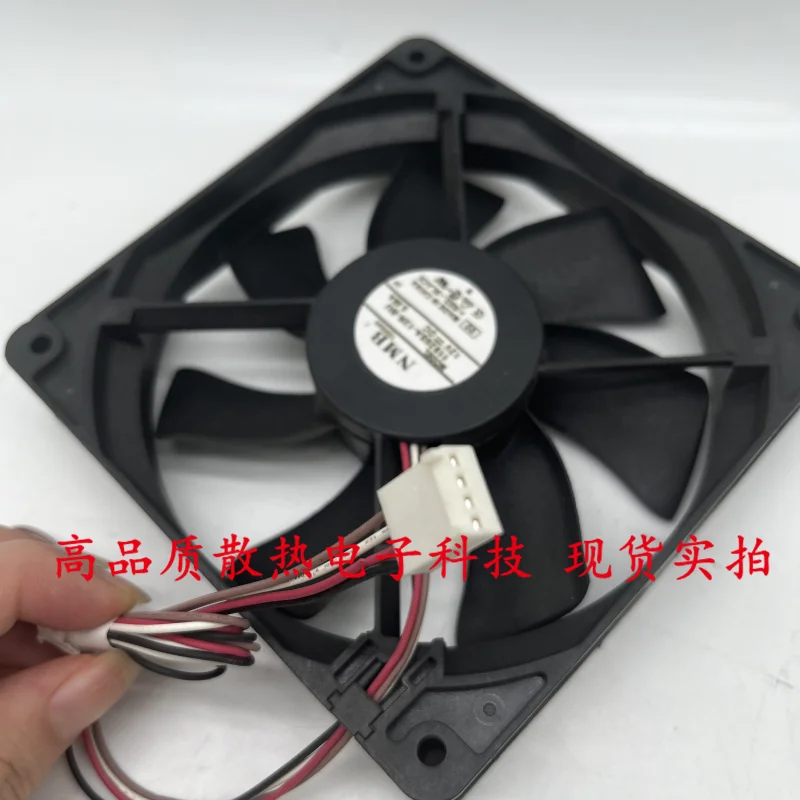 

NMB 11925SA-12R-BU DC 12V 0.86A 120x120x25mm 4-Wire Case Cooling Fan