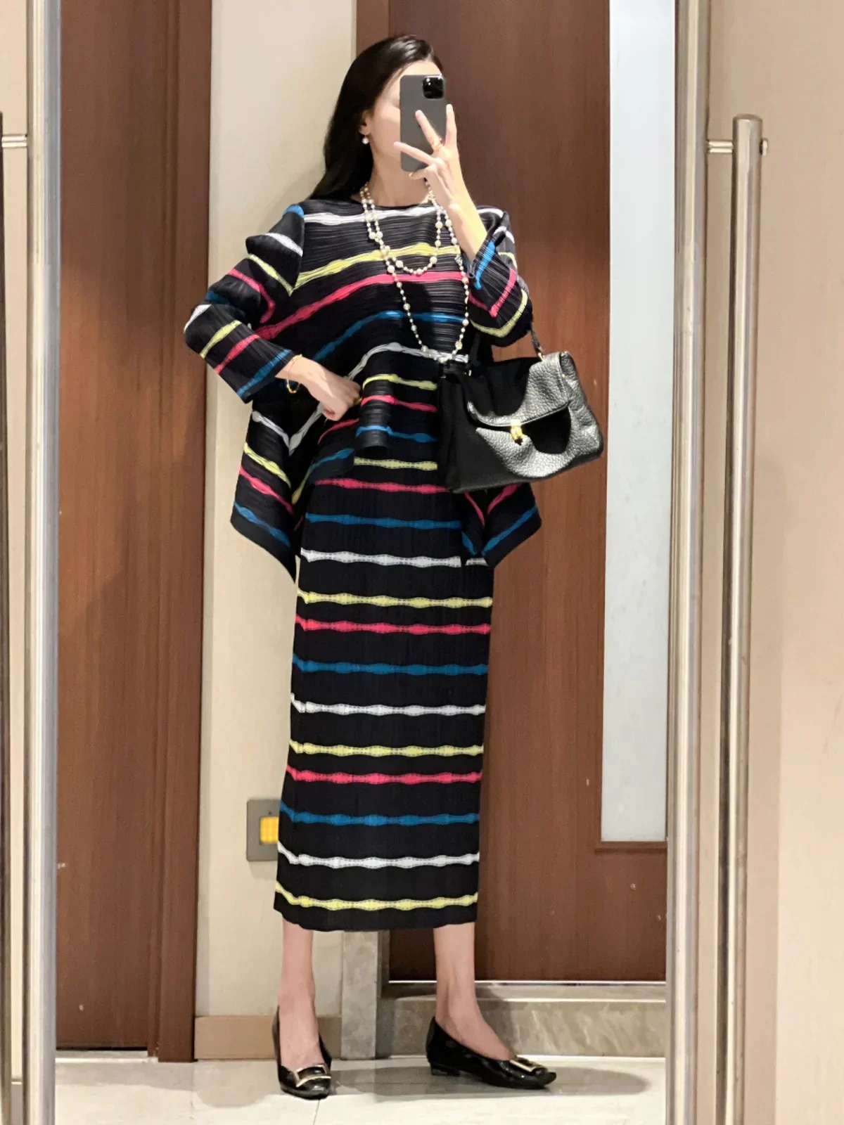 

2025 Miyake Fashion Women's Set Irregular Loose Colorful Striped Long Sleeve Pleated Top + Fashion Half Skirt 2 Piece Set